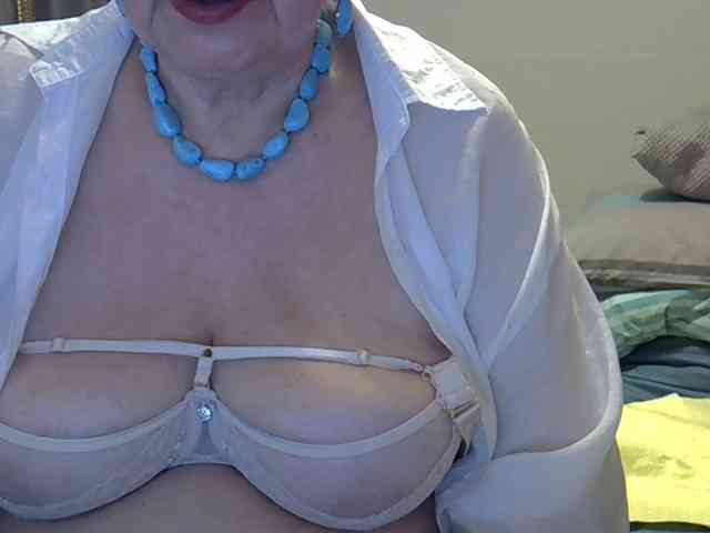 SweetCherry00 webcam