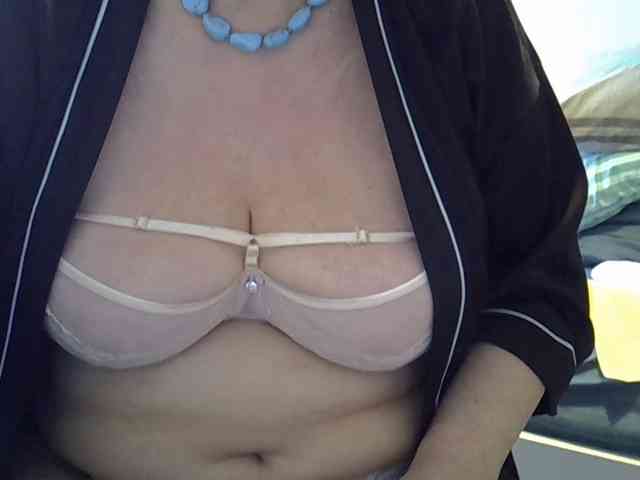 SweetCherry00 webcam