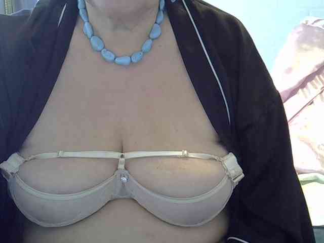 SweetCherry00 webcam