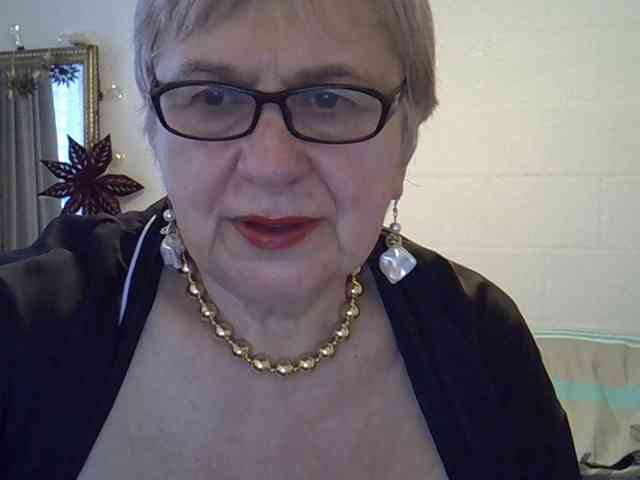 SweetCherry00 webcam