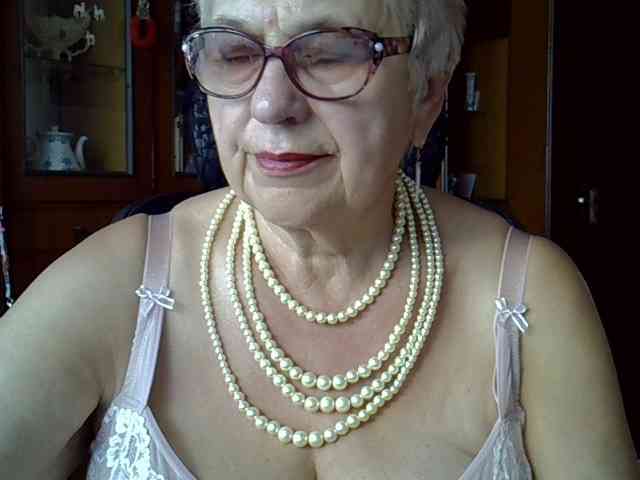 SweetCherry00 webcam