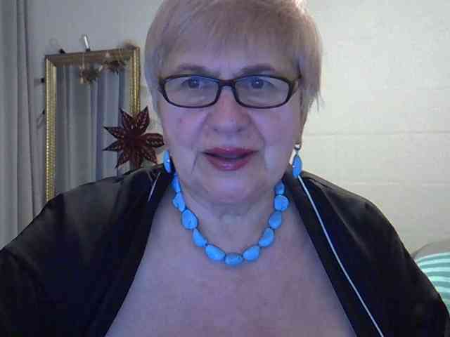 SweetCherry00 webcam