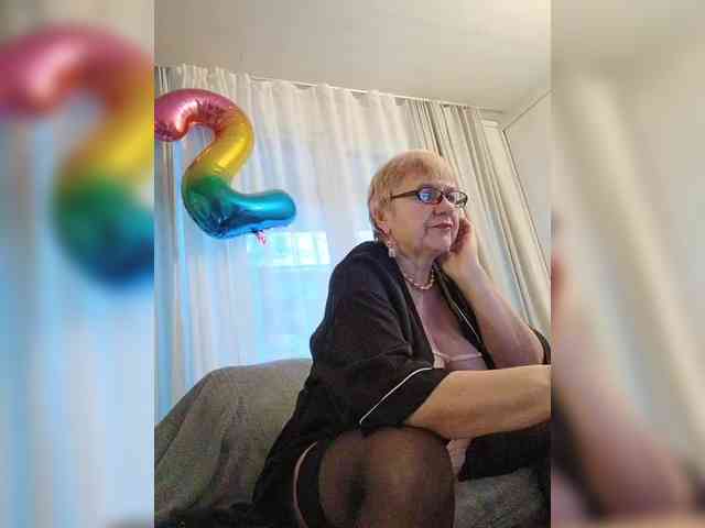 SweetCherry00 webcam