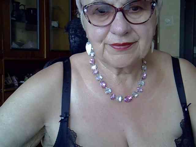 SweetCherry00 webcam