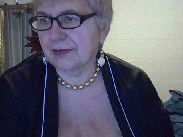 SweetCherry00 webcam