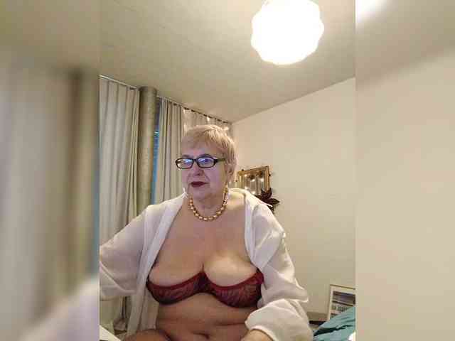 SweetCherry00 webcam