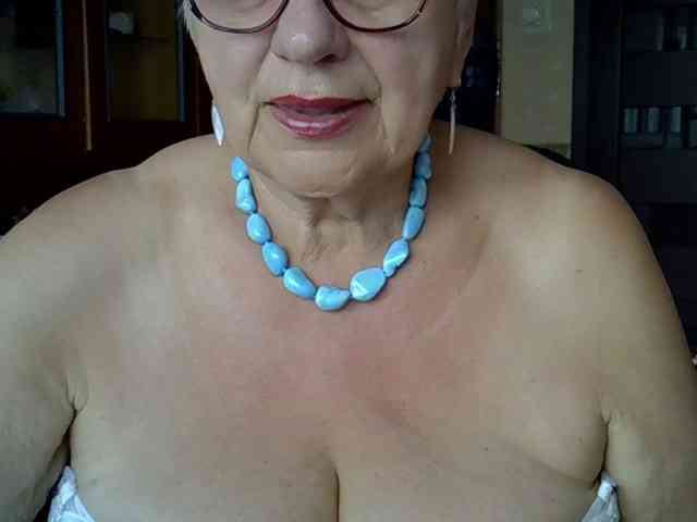 SweetCherry00 webcam