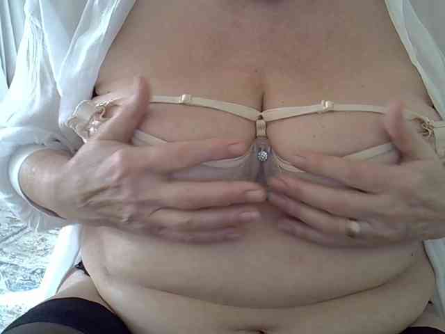 SweetCherry00 webcam