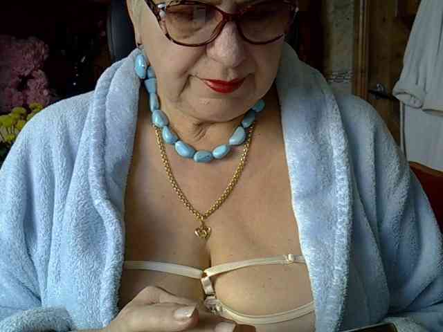 SweetCherry00 webcam