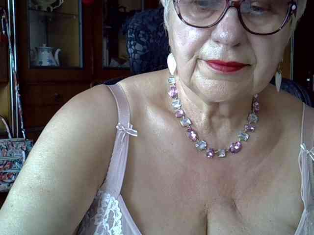 SweetCherry00 webcam