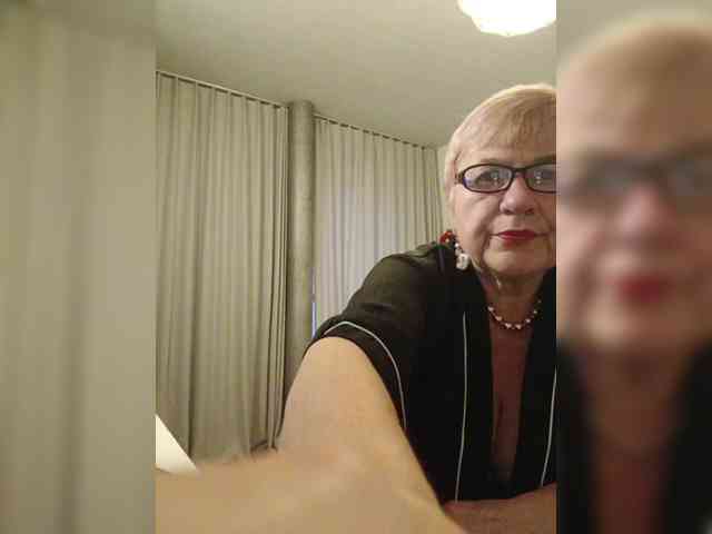 SweetCherry00 webcam