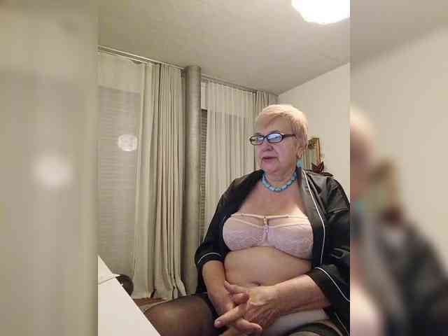 SweetCherry00 webcam