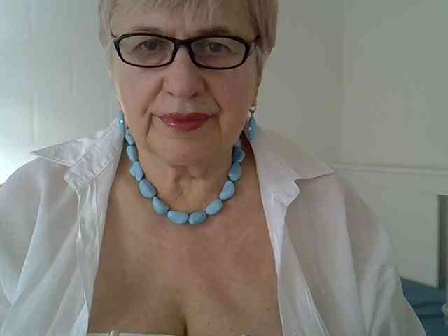 SweetCherry00 webcam