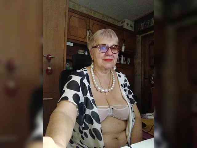 SweetCherry00 webcam