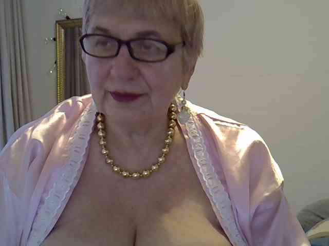 SweetCherry00 webcam