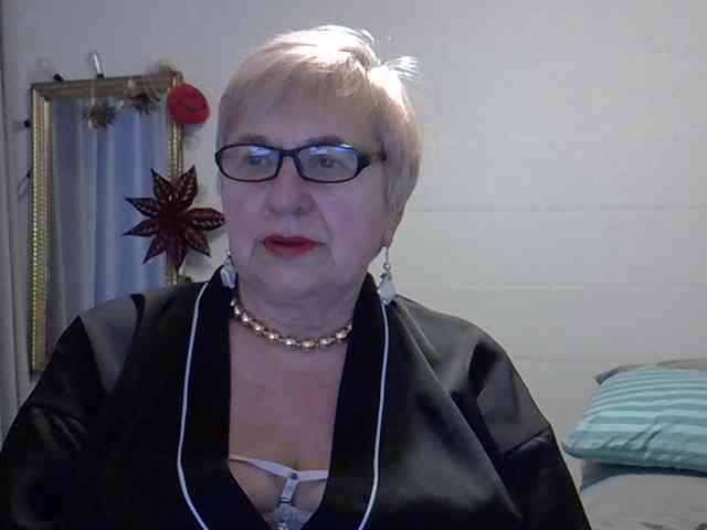 SweetCherry00 webcam