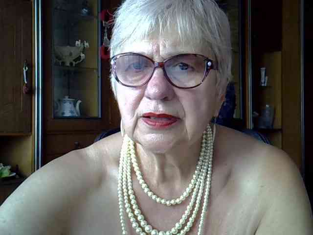 SweetCherry00 webcam