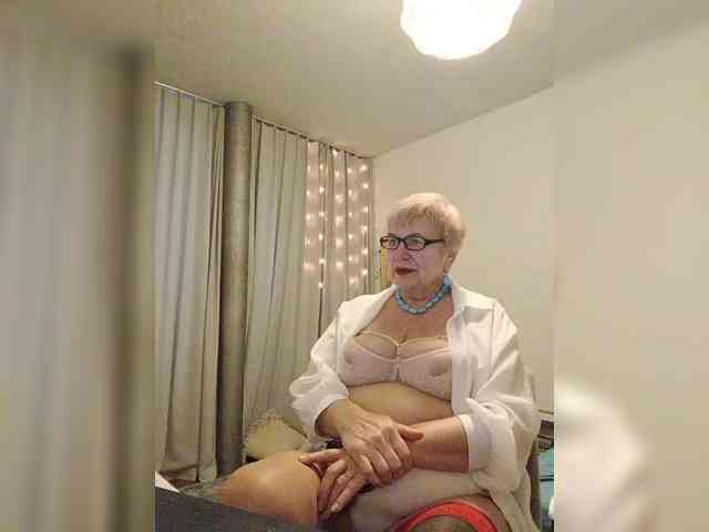 SweetCherry00 webcam