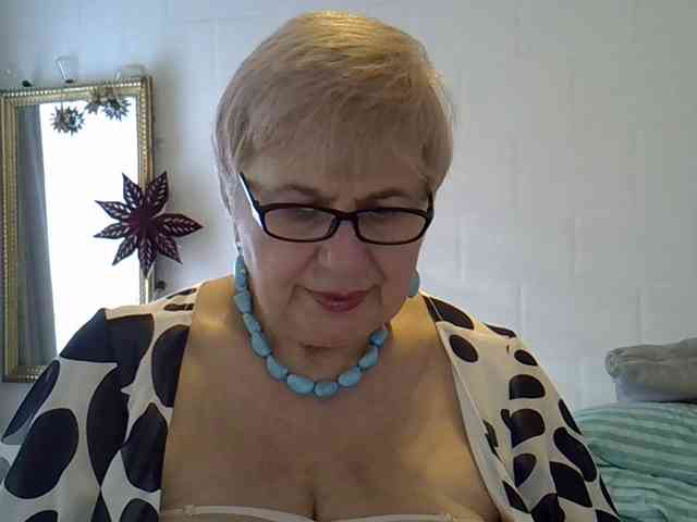 SweetCherry00 webcam