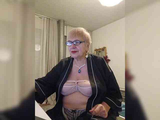 SweetCherry00 webcam