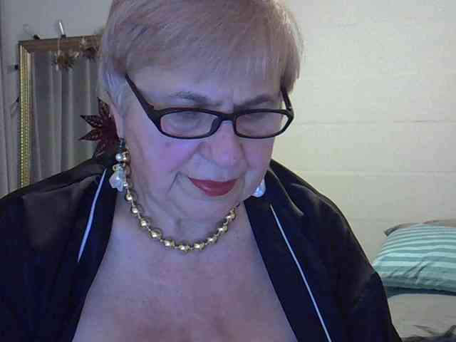 SweetCherry00 webcam