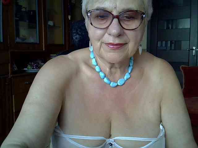SweetCherry00 webcam