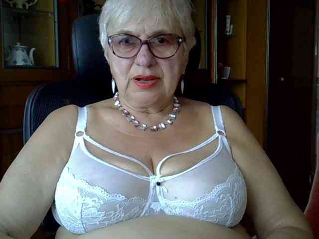 SweetCherry00 webcam