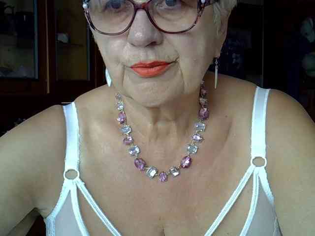 SweetCherry00 webcam
