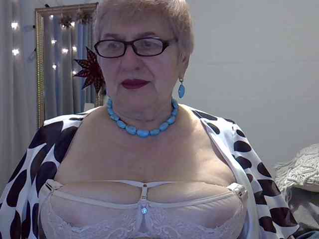 SweetCherry00 webcam