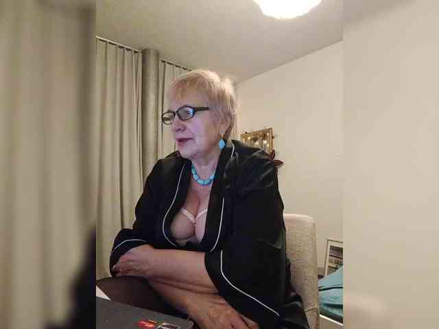 SweetCherry00 webcam