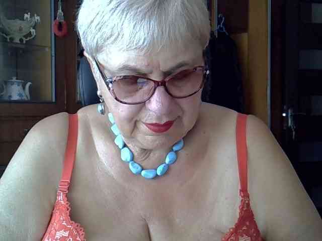 SweetCherry00 webcam