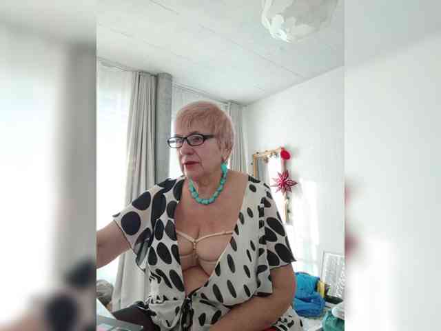 SweetCherry00 webcam