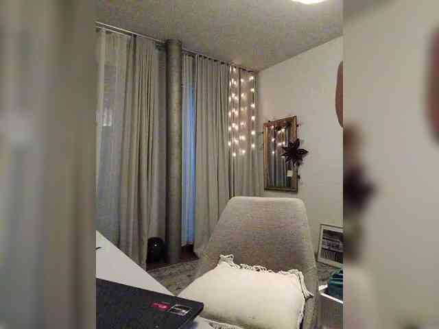 SweetCherry00 webcam