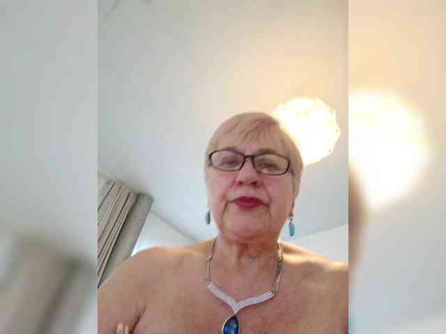 SweetCherry00 webcam