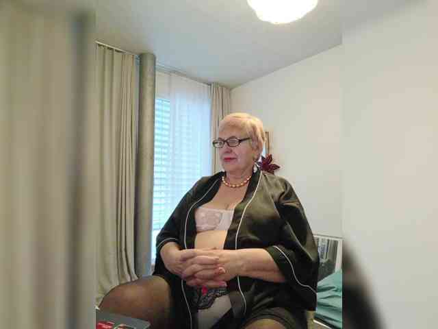 SweetCherry00 webcam