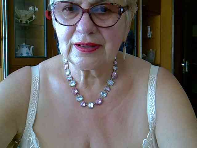 SweetCherry00 webcam