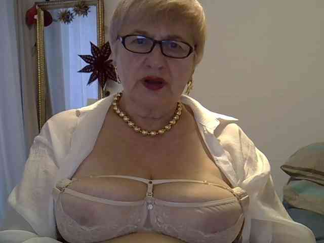 SweetCherry00 webcam