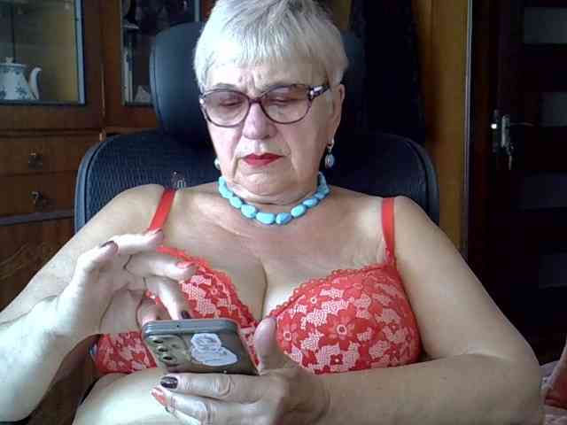 SweetCherry00 webcam