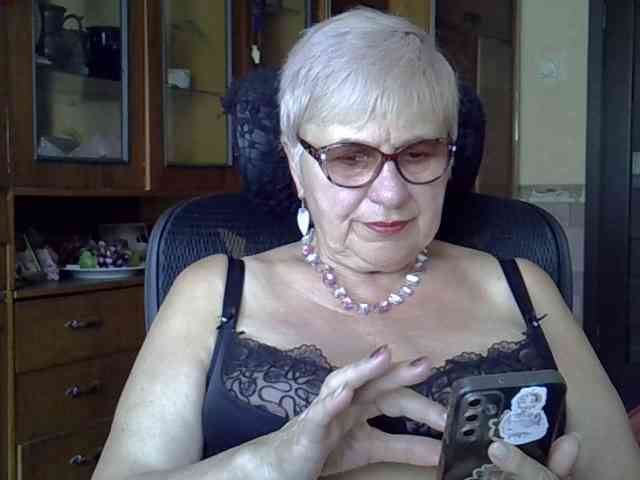 SweetCherry00 webcam