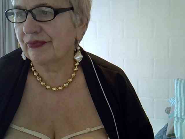 SweetCherry00 webcam