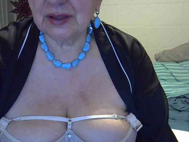 SweetCherry00 webcam