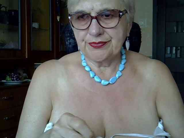 SweetCherry00 webcam
