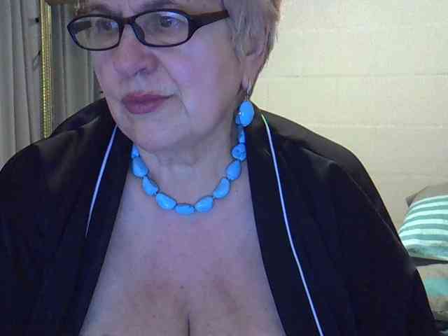 SweetCherry00 webcam