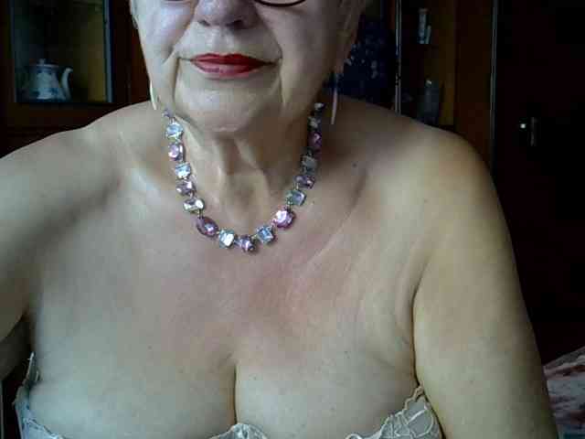 SweetCherry00 webcam