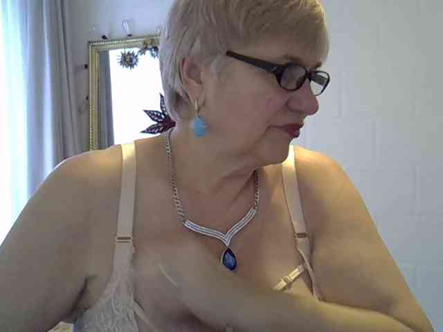 SweetCherry00 webcam