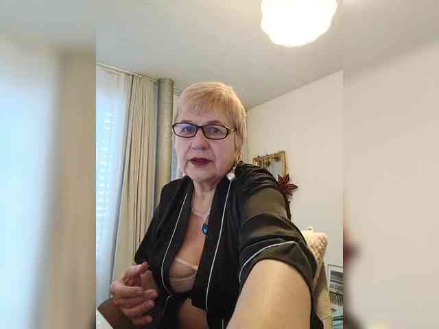 SweetCherry00 webcam