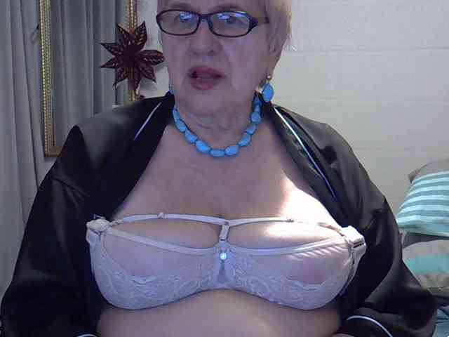 SweetCherry00 webcam