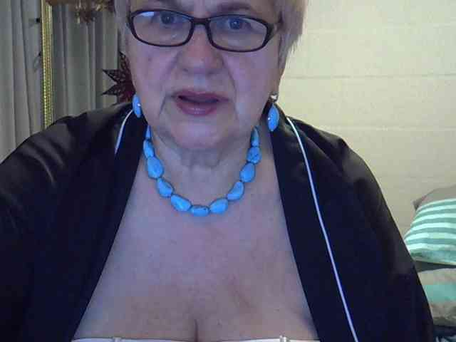 SweetCherry00 webcam