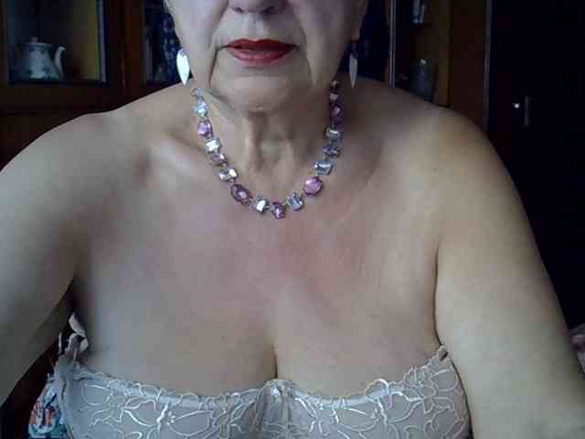 SweetCherry00 webcam