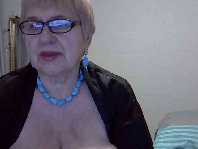 SweetCherry00 webcam
